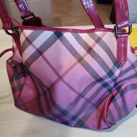 Borsa Burberry serie limitata.