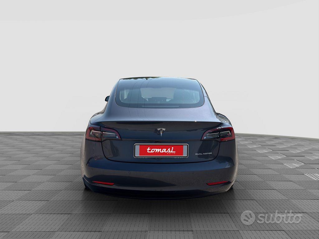 Tesla Model 3 2022 photo 4