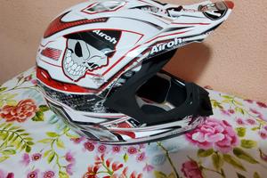 Casco per moto Airoh, originale strepitoso