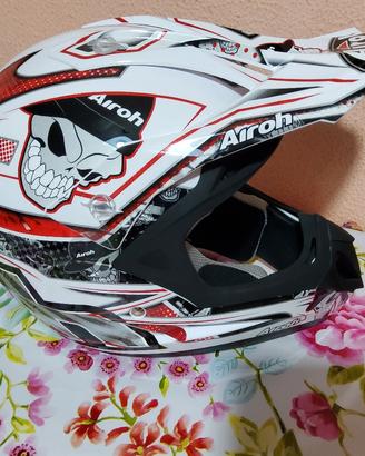 Casco per moto Airoh, originale strepitoso