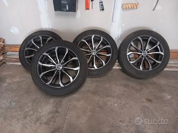 Cerchi in lega + gomme 20/45 285 Audi Q5 