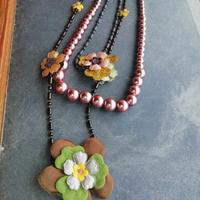 Collana vintage e originale a tre giri