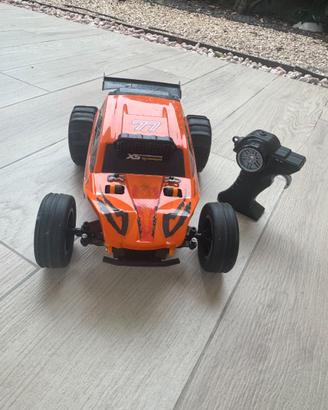 Auto RC Maisto XS Runner 2.4GHz con Telecomando