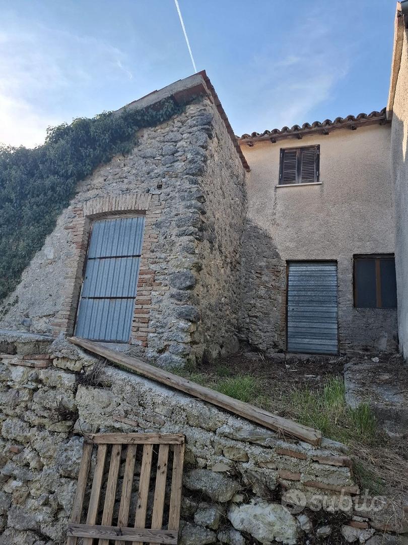 Terreno con Rustico / Belmonte in Sabina ( RI ) - Vista 2