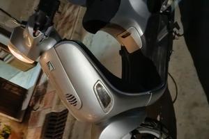 Vespa lx 50