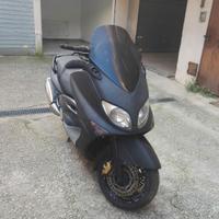 ricambi vari + motore Yamaha Tmax 2004 2010