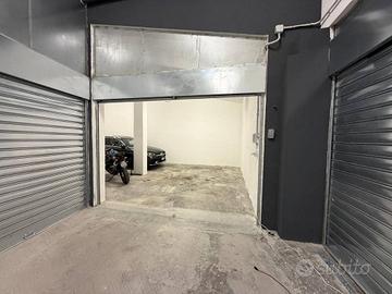 Box / Garage di 60 m² a Palermo
