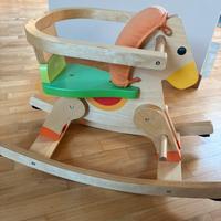 Cavallo a dondolo in legno