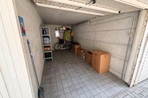 Box auto singolo in Via Monte Rosa 13 a Rho
