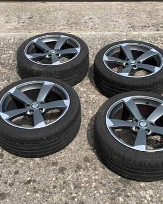 Cerchi e gomme Skoda Octavia 225/45 R18 95Y