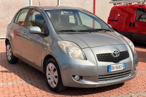 Toyota Yaris 1.3 5 porte - NEOPATENTATI
