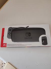 Custodia Nintendo Switch + pellicola schermo
