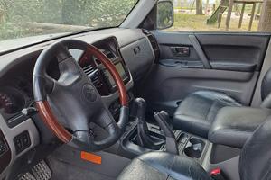 PAJERO 32 V60