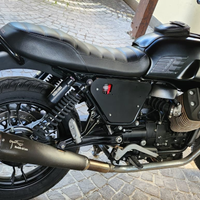 Moto Guzzi v7 Stone anno 2012