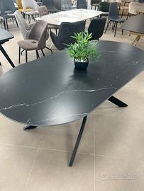 Tavolo effetto marmo