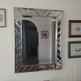 Specchiera moderna