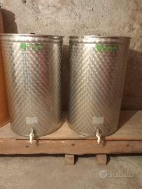 Botti in acciaio da 300 litri