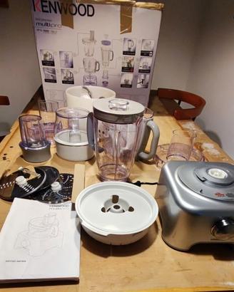 Robot multifunzione KENWOOD –FP735 1000 W – 3 lt