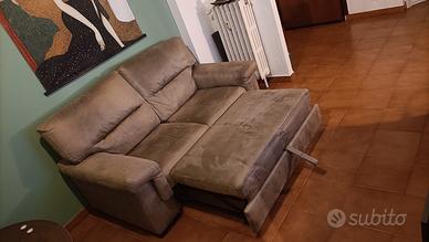 Divano 2 posti con chaise longue