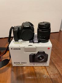 Canon eos 200 D con obbiettivo 18-55 IS STM Blk