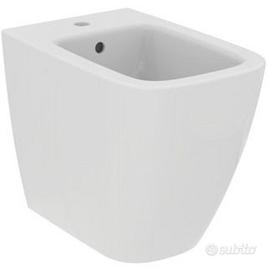 Bidet filo parete Ideal Standard