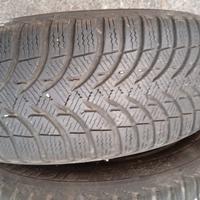  4 gomme invernali buoni 185/65 R15 M+S
