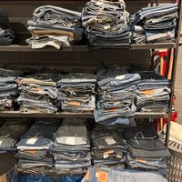 Lotto da 100 pz. di denim levis vintage