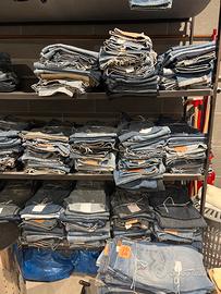 Lotto da 100 pz. di denim levis vintage