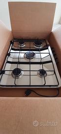 Cucina con 5 Fornelli