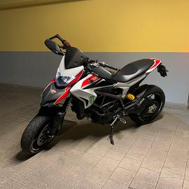 Ducati hyperstrada 821 + accessori