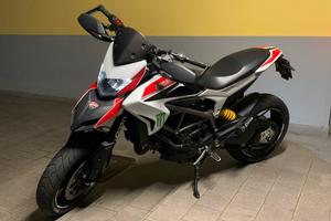Ducati hyperstrada 821 + accessori