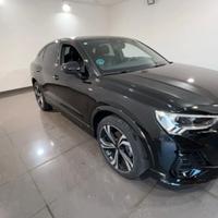 Audi Q3 SPB 35 TDI S tronic Identity Black S-Line