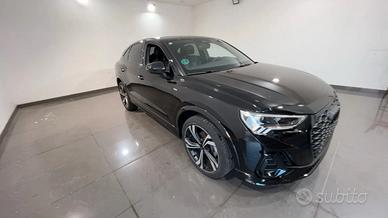 Audi Q3 SPB 35 TDI S tronic Identity Black S-Line