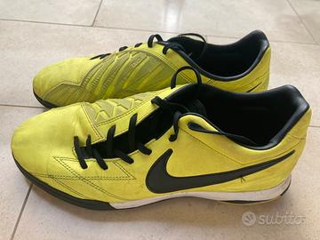 Nike T90 calcetto