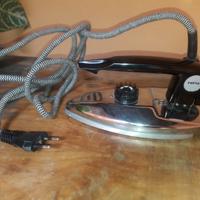 2 ferri da stiro da viaggio vintage