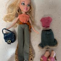 bambola Bratz Cloe con accessori