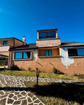 Villa - Coste D'Oratino, Campobasso