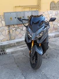 Yamaha TMAX 560 Tech Max