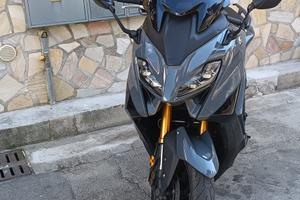 Yamaha TMAX 560 Tech Max