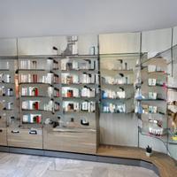 Arredamenti negozio espositori LEGNO come NUOVI