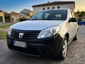 Dacia Sandero Economica Si Neopatentati