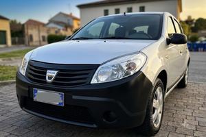 Dacia Sandero Economica Si Neopatentati