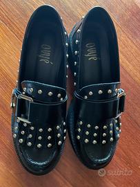 Scarpe mocassino Ovye 37 con borchie dorate