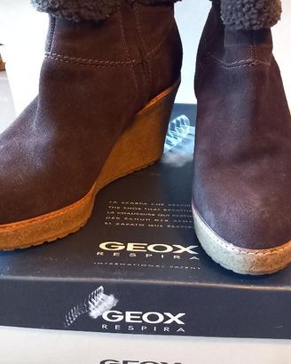 Stivaletti donna Geox n. 39.