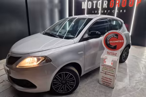 Lancia Ypsilon 1.2 69 CV 5 porte GPL Ecochic Plati