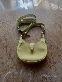 Borsa Bvlgari Serpenti Ellipse gialla
