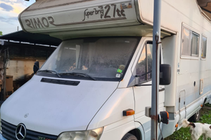 Camper mansardato