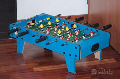 Calcetto balilla in legno