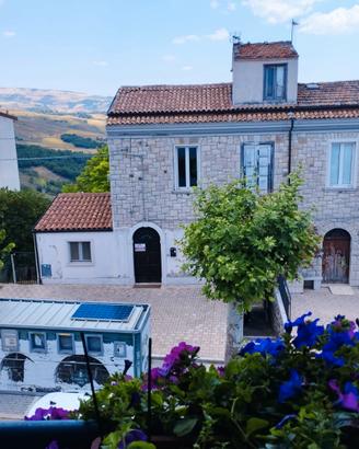 Immobile indipendente con giardino