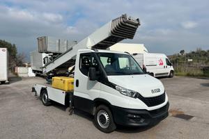 IVECO DAILY 35S14 SCALA MOBILE BOCKER 33,5m